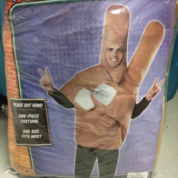 Halloween costumes - Picture 11 of 11